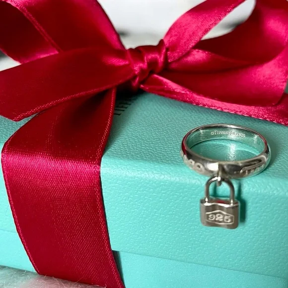 Tiffany and Co. Lock Ring - Picture 15 of 15